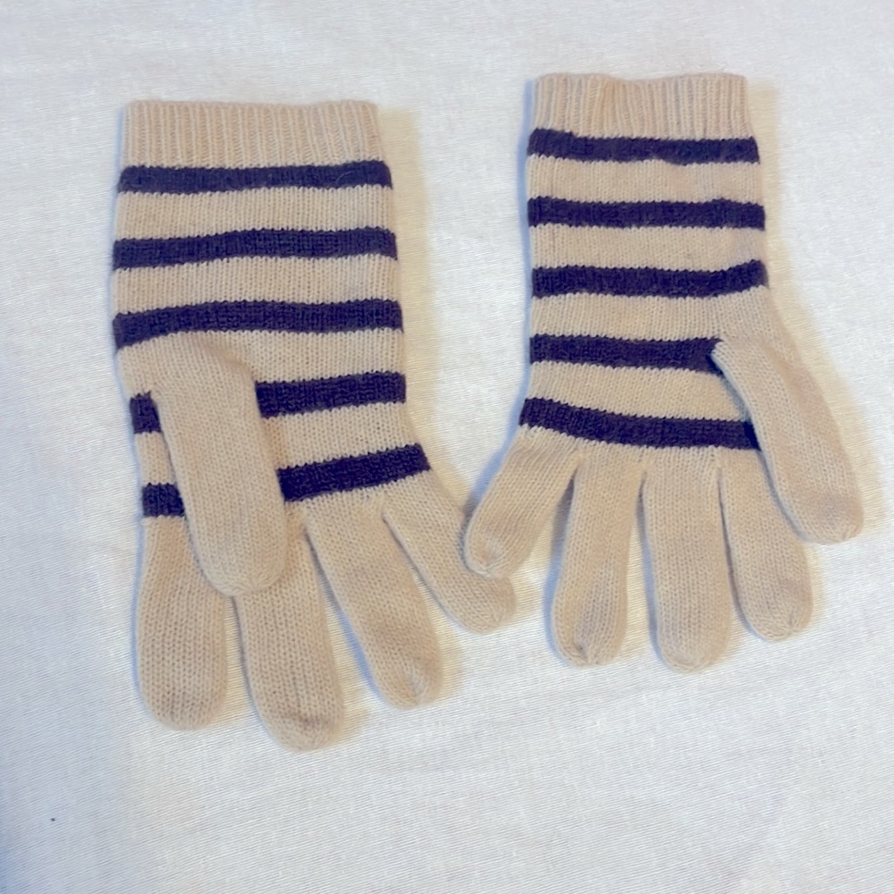 Moschino Addicted wool & angora gloves - Picture 2 of 5